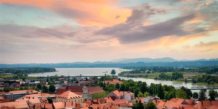 Za vínem, historií i relaxací do Slovinska: poznávací zájezd vč. dopravy, programu a 3 nocí se snídaní
