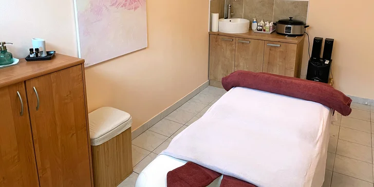Královský 120minutový relax pro celé tělo: aroma holistická masáž a skořicový zábal