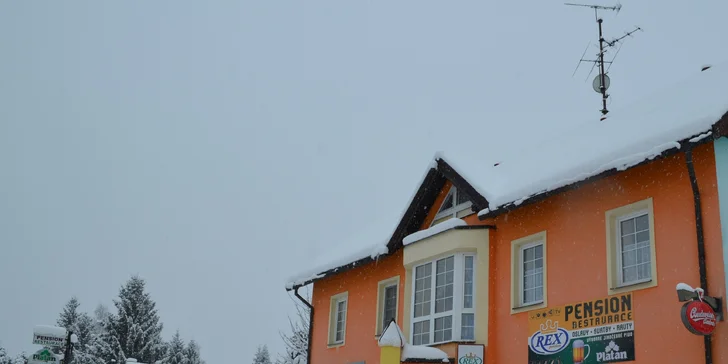 Pohoda přímo u Lipna: pokoj či apartmán v penzionu, snídaně nebo polopenze