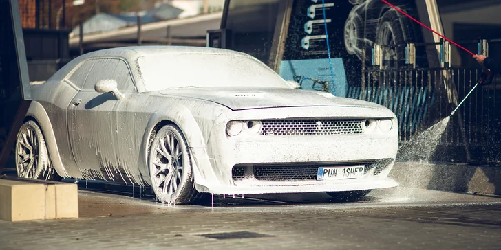 Dodge Challenger 5,7 V8 Punisher: spolujízda, řízení i pronájem
