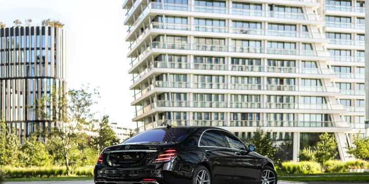 Zapůjčení luxusního Mercedesu Benz S560 Long: 12 či 24 hod. i celý víkend