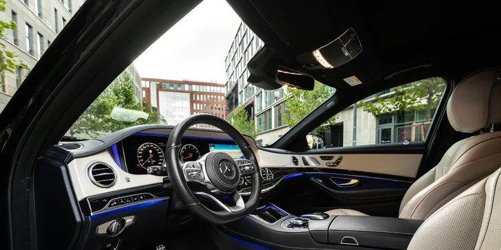 Zapůjčení luxusního Mercedesu Benz S560 Long: 12 či 24 hod. i celý víkend