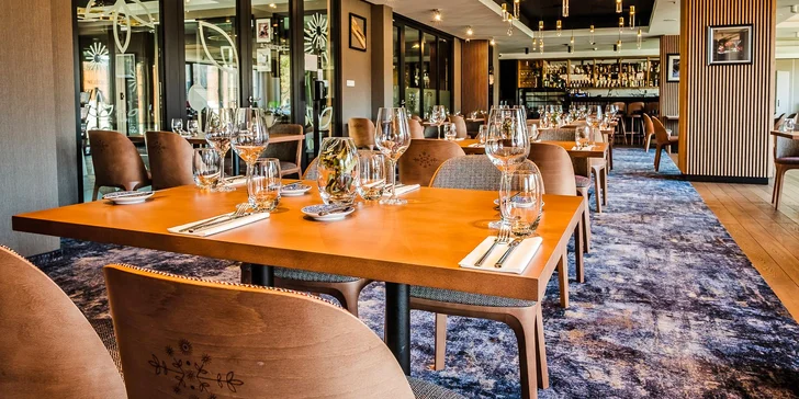 Moderní hotel v lázeňském městě Piwniczna-Zdrój: strava i neomezený wellness