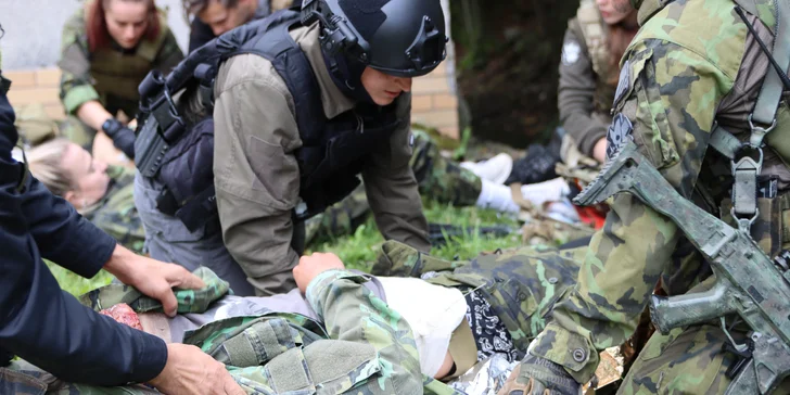 Celodenní kurz první pomoci nebo bojové medicíny pro 1 osobu