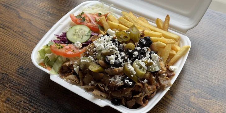 Bistro kousek od nádraží: XL tortilla, tacos s hranolky nebo talíř Mc Royal