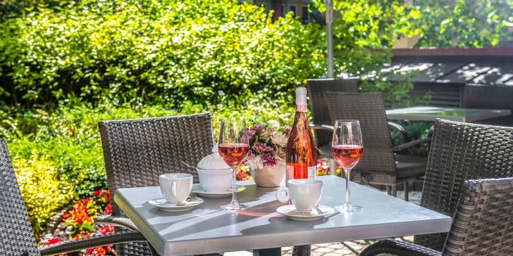 Dovolená v Budapešti: příjemný pobyt se snídaní v hotelu blízko centra