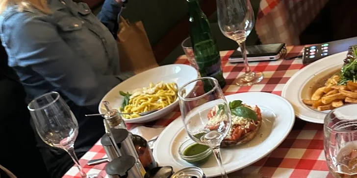 1 000 či 2 000 Kč na cokoliv v italské restauraci Fresco Vento