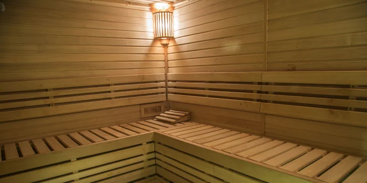 Pobyt v rodinném vinařství na Slovácku: víno, degustace i wellness