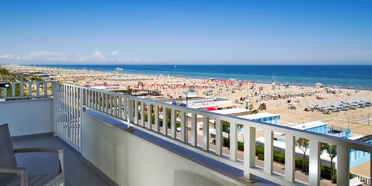 Dovolená v Itálii: hotel v Rimini s polopenzí a vnitřním bazénem