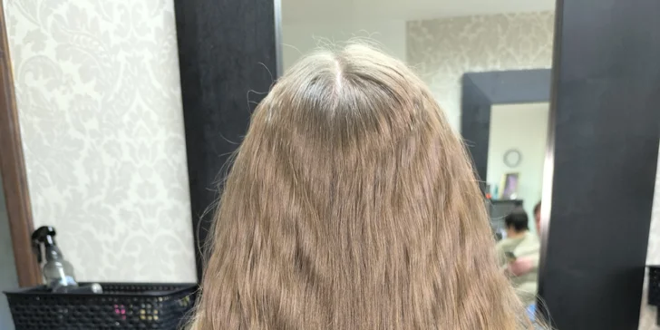 Čas na změnu: Dámský střih vč. regenerační masky i barvení