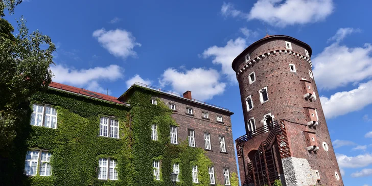 Královské ubytování v srdci Krakova: luxusní hotel se snídaní, vana v pokoji, výhled na hrad