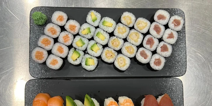 Sushi sety v pražském obchodním centru: 16 až 68 kousků maki, sashimi i nigiri