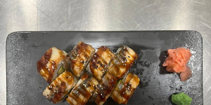 Sushi sety v pražském obchodním centru: 16 až 68 kousků maki, sashimi i nigiri
