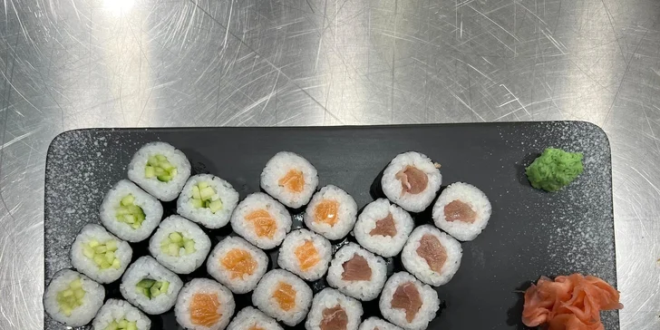 Sushi sety v pražském obchodním centru: 16 až 68 kousků maki, sashimi i nigiri
