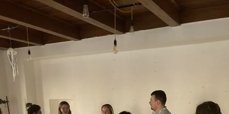 Kurzy herectví pro dospělé i teenagery či kurz rétoriky a veřejného vystupování