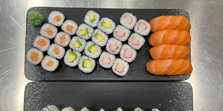 Sushi sety v pražském obchodním centru: 16 až 68 kousků maki, sashimi i nigiri