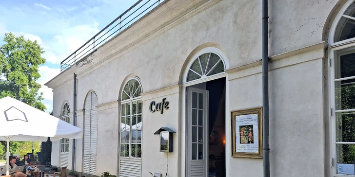Horký nápoj dle výběru v centru Prahy: svařák, horká čokoláda i chai latte