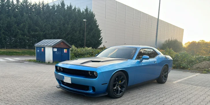 Dodge Challenger 5.7 Hemi: spolujízda, řízení i pronájem až na 24 hod.