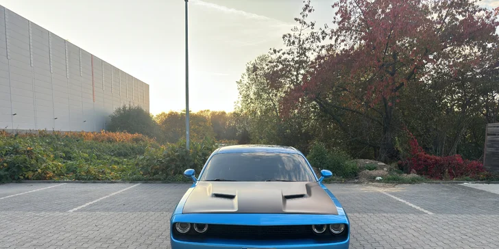 Dodge Challenger 5.7 Hemi: spolujízda, řízení i pronájem až na 24 hod.