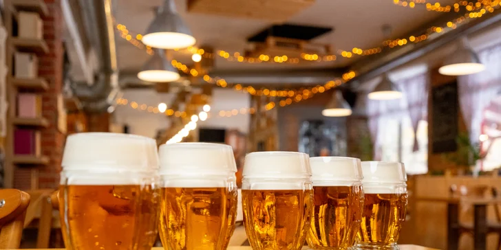 Uhaste žízeň metrem piv: 10 půllitrů světlého ležáku Kozel 11°
