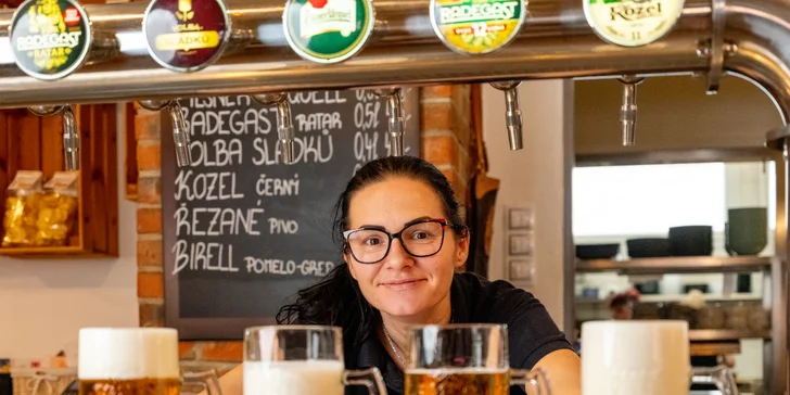 Škola čepování piva Radegast 12°: zážitek o délce 2 hod. pro 1–5 osob