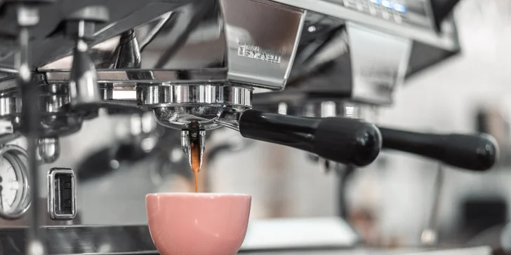 Dárkový voucher do italské restaurace Maison Cafe ve Vršovicích: 300, 500 i 1000 Kč