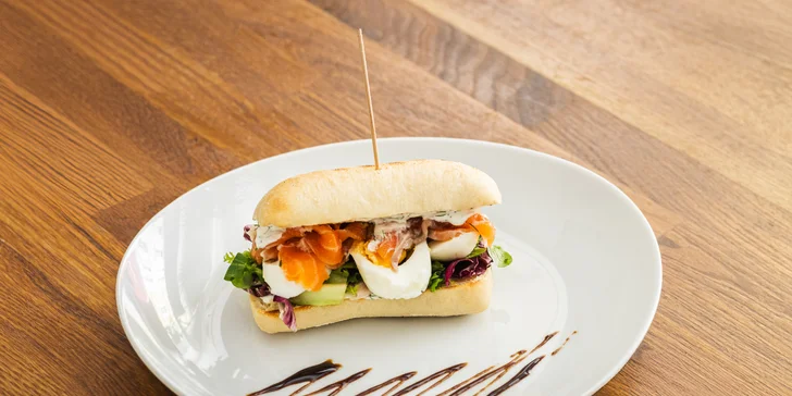 Dárkový voucher do italské restaurace Maison Cafe ve Vršovicích: 300, 500 i 1000 Kč