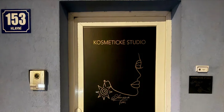 Kosmetická masáž včetně séra, nebo obnova pleti pomocí mikrodermabraze