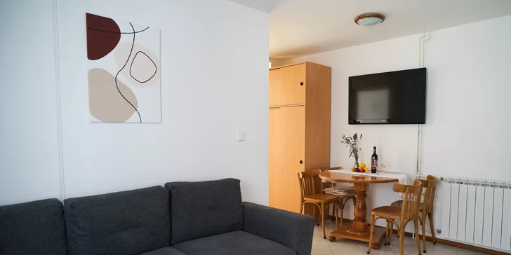 Dovolená na Istrii: pokoj či apartmán, bazén a 350 m na pláž