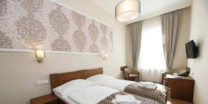 Relaxační pobyt v Karlových Varech: snídaně a vstup do bazénů hotelu Thermal a Saunie