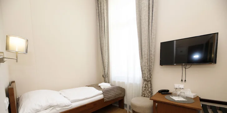 Relaxační pobyt v Karlových Varech: snídaně a vstup do bazénů hotelu Thermal a Saunie