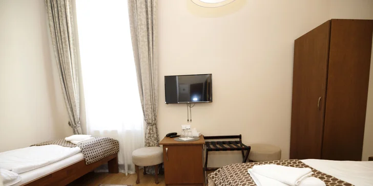 Relaxační pobyt v Karlových Varech: snídaně a vstup do bazénů hotelu Thermal a Saunie