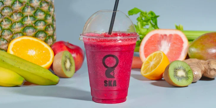 Vitamínové bomby: 2x 350ml fresh juice v Quadriu či na Kaprovce