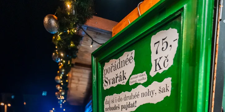Dědečkův svařák: 0,2 l voňavého pití přímo na náměstí Svobody