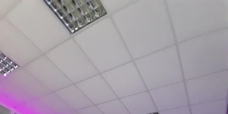 Závodní simulátory a VR realita: vstupy pro 1 i 2 osoby, oslava pro děti i VIP pronájem