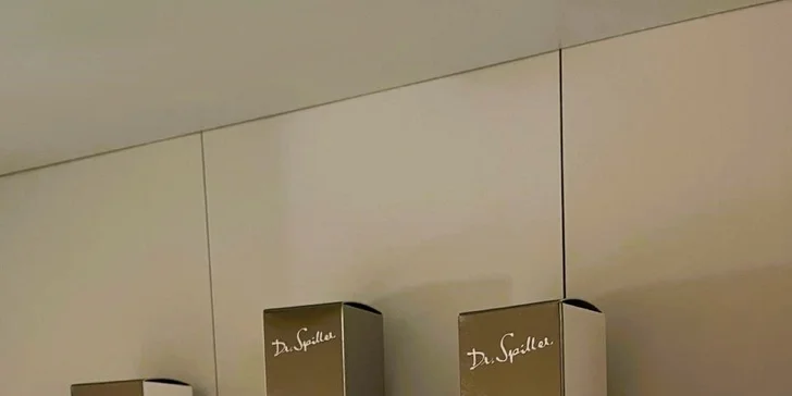 Laserová epilace obličeje a krku, podpaží, bikin i celých nohou
