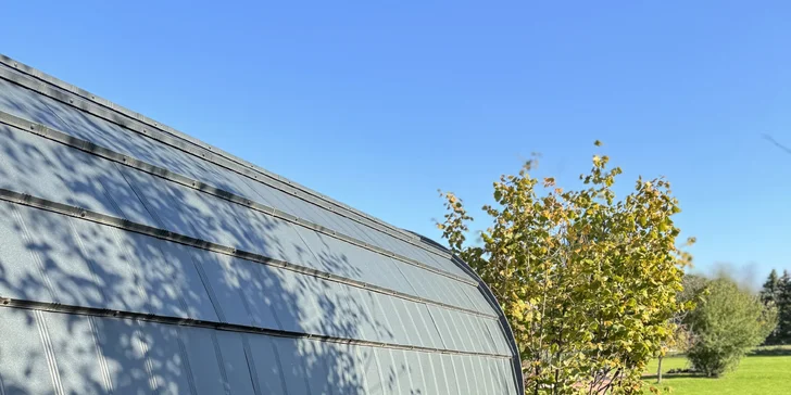 Pobyt u obory s daňky v Lužických horách: tiny house i se snídaní pro 2 osoby