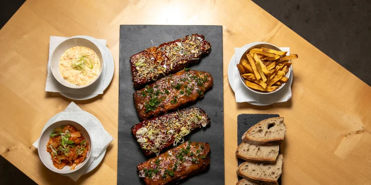 Vepřová žebra s přílohami pro 2 nebo 4 osoby: restaurace v areálu Landek parku