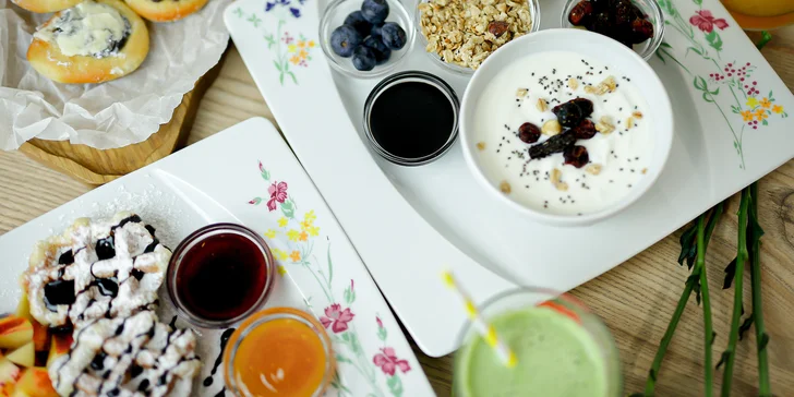 Brunch pro jednoho nebo pro dva, svačina či svařák v centru Karlových Varů