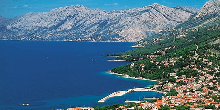 Osmidenní zájezd do Chorvatska na Makarskou od 3980 Kč včetně dopravy luxusním autobusem, polopenze, ubytování v 3* penzionech a služeb delegáta.