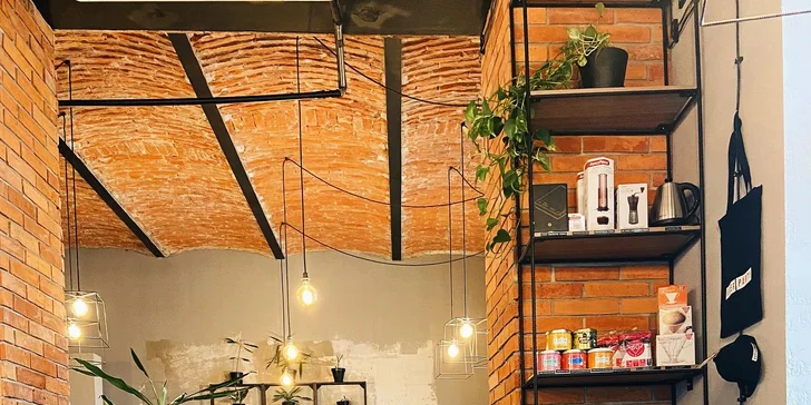 Kávový workshop pro začátečníky: různé přípravy kávy i ukázka latte artu