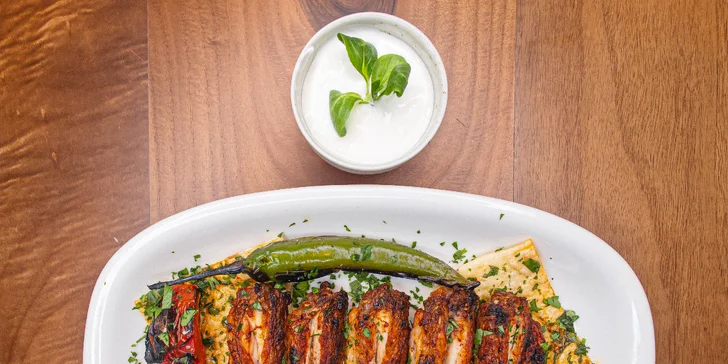 Chutě Blízkého východu: tříchodové menu a sklenka prosecca pro 2 osoby