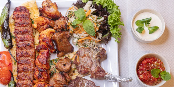 Chutě Blízkého východu: tříchodové menu a sklenka prosecca pro 2 osoby