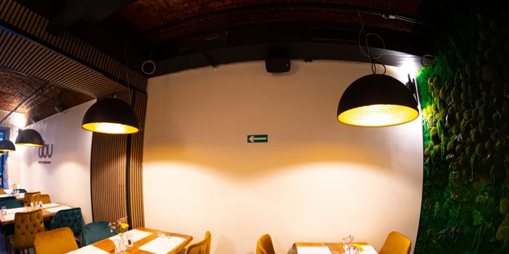 Chutě Blízkého východu: tříchodové menu a sklenka prosecca pro 2 osoby