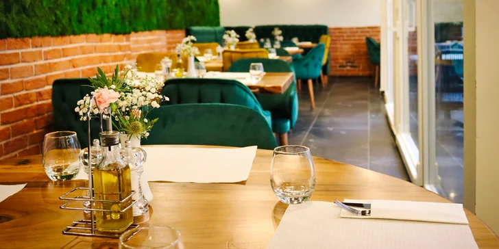 Chutě Blízkého východu: tříchodové menu a sklenka prosecca pro 2 osoby