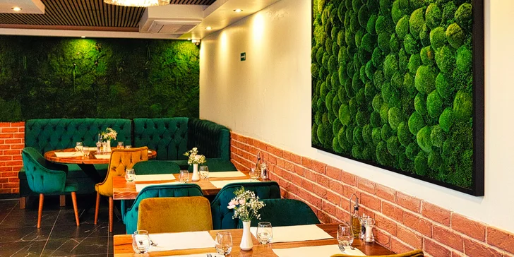 Chutě Blízkého východu: tříchodové menu a sklenka prosecca pro 2 osoby
