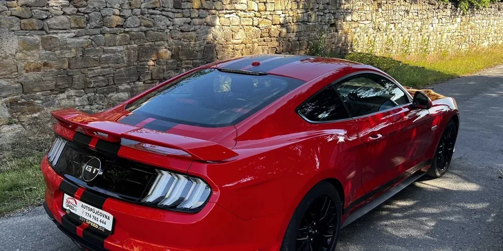 Ford Mustang GT 5.0 V8 Coupe: půjčení na 12, 24 nebo 48 hodin