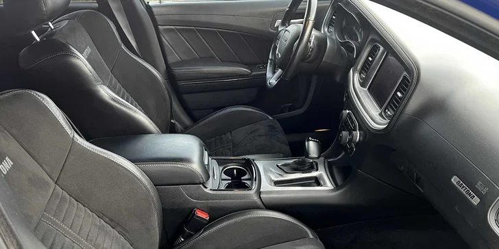 Králem silnic na 12, 24 či 48 hod.: Dodge Charger 5.7 V8 HEMI s výkonem 400 koní