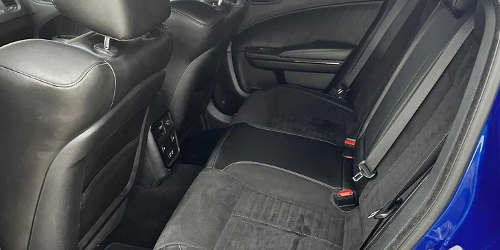 Králem silnic na 12, 24 či 48 hod.: Dodge Charger 5.7 V8 HEMI s výkonem 400 koní