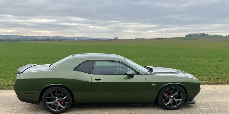 Dodge Challenger 6.4 V8 SRT Scat Pack 392 na 12, 24 či 48 hodin